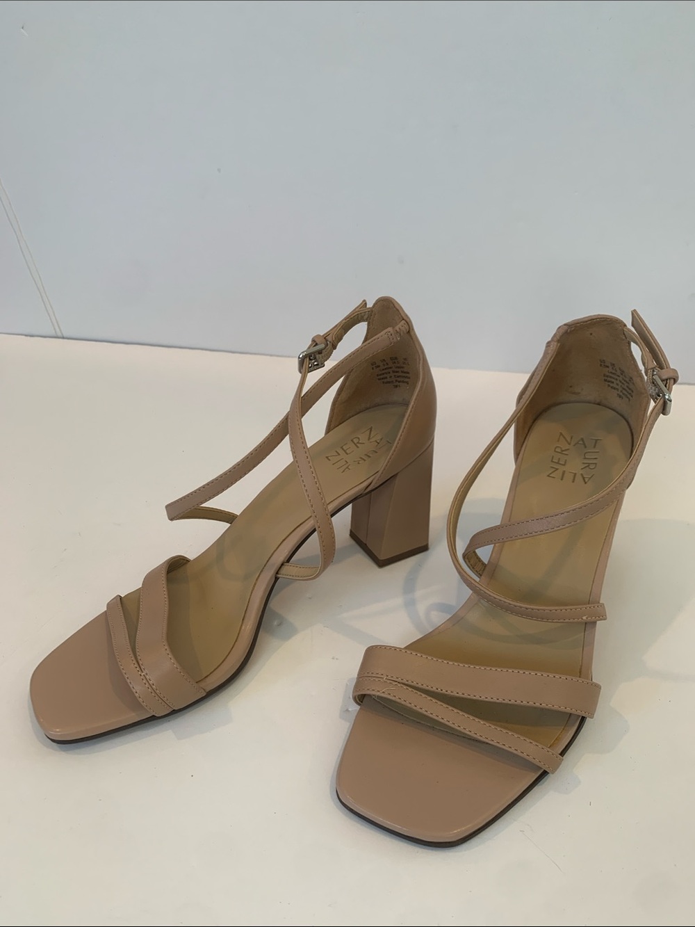 Naturalizer Tiff Ankle Strap Heels Tan Beige Leather Open Toe Sandal Size 8.5